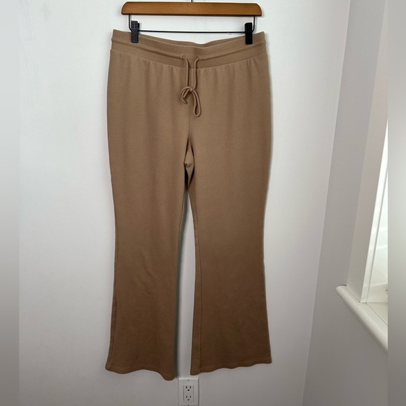 Sunday Best Aritzia Baby Waffle Pant - Picture 4 of 10